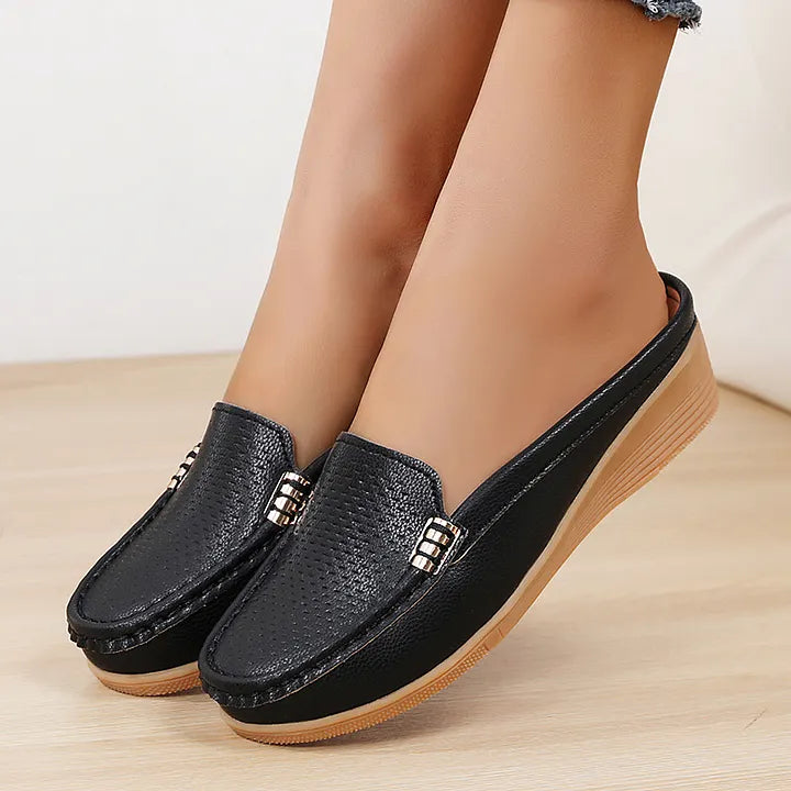 Lena – Lightweight Leather Moccasins