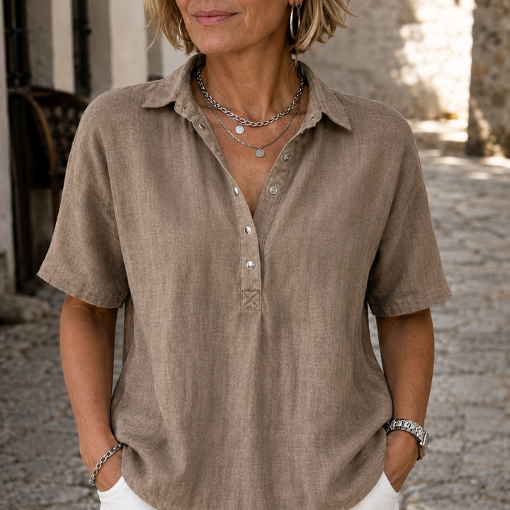 Claire – Elegant Blouse With Collar And Buttons