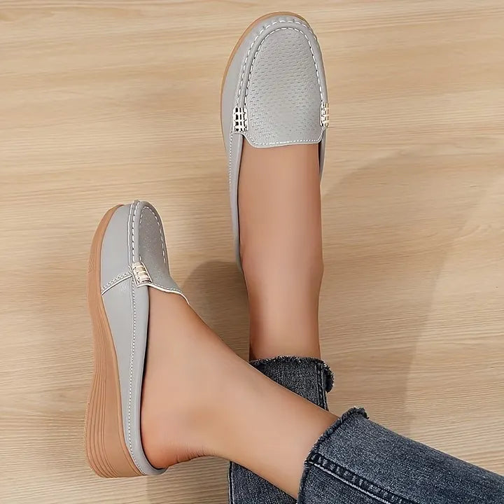 Lena – Lightweight Leather Moccasins